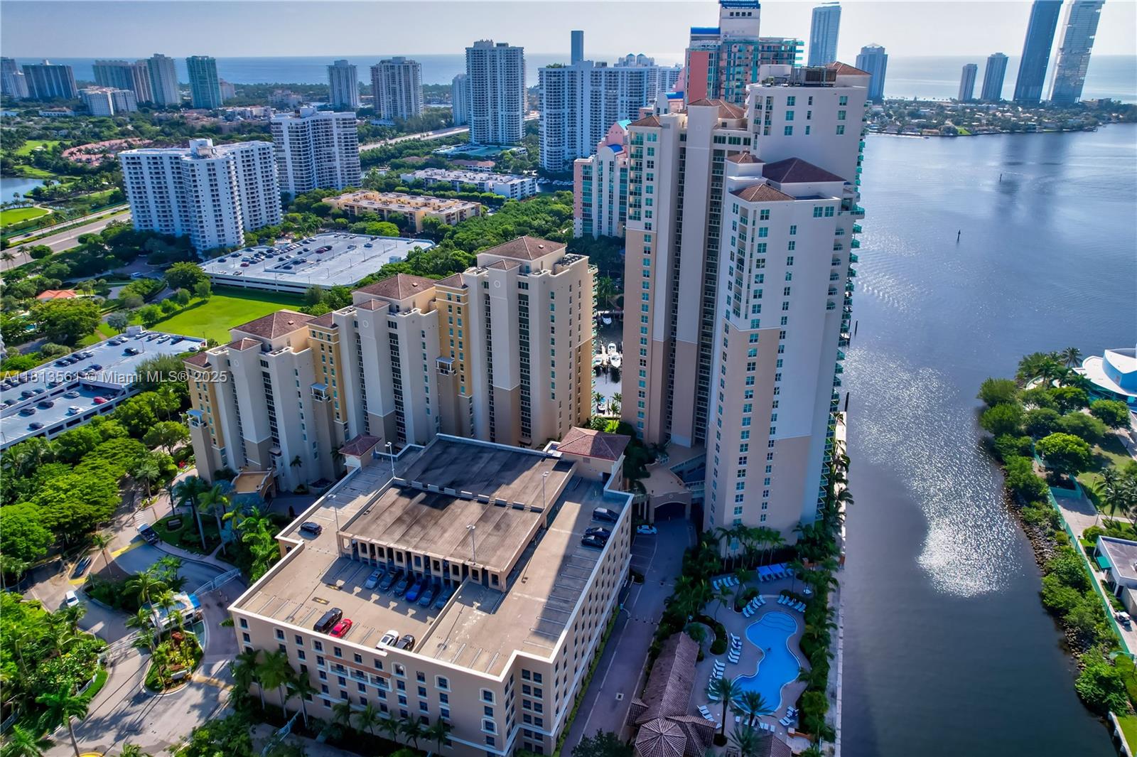 3330 NE 190th St #416, Aventura, Florida image 33