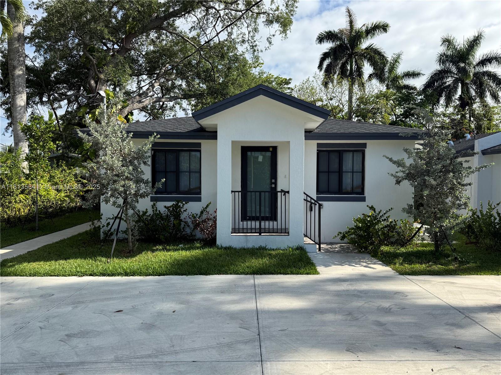 210 SW 3rd, Florida City, Florida image 2