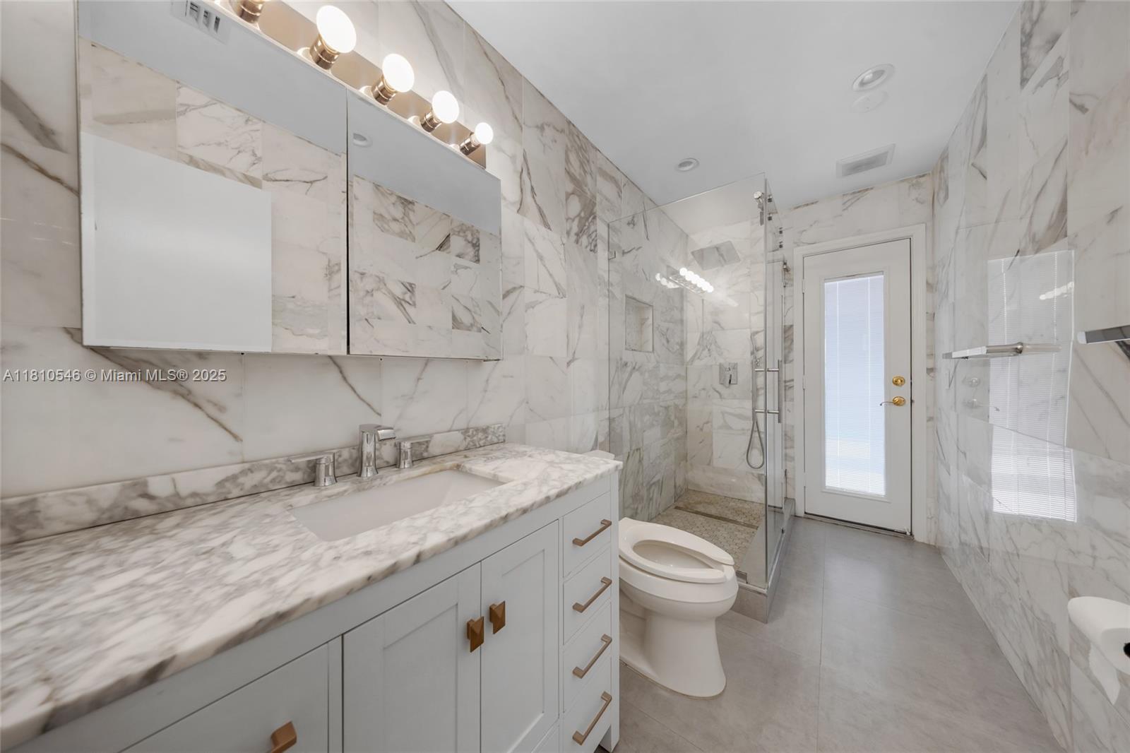 1237 Dove Ave, Miami Springs, Florida image 38