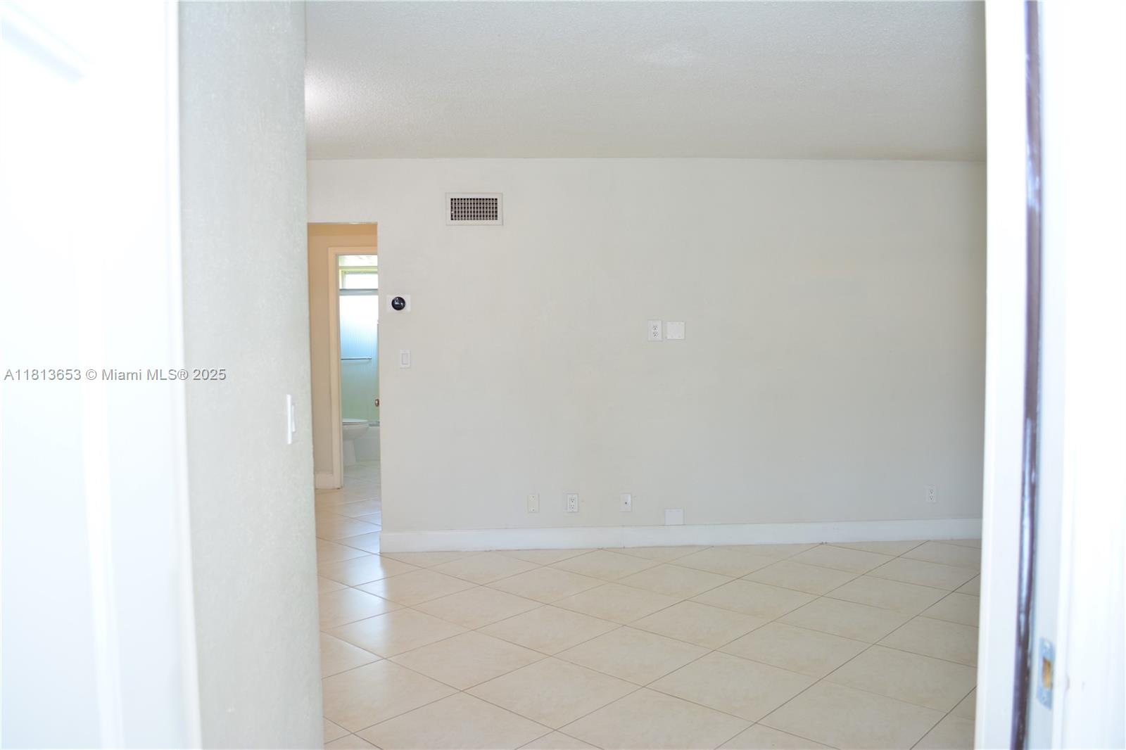 705 NE 2nd St #4, Hallandale Beach, Florida image 3