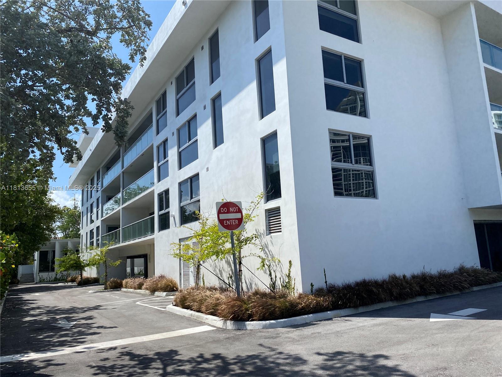 10250 Collins Avenue #209, Bal Harbour, Florida image 21
