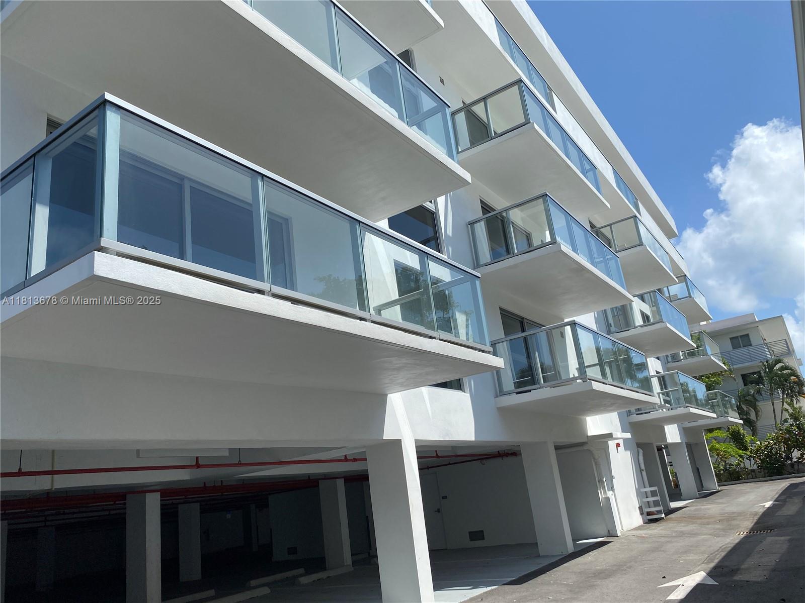 10250 Collins Avenue #212, Bal Harbour, Florida image 30