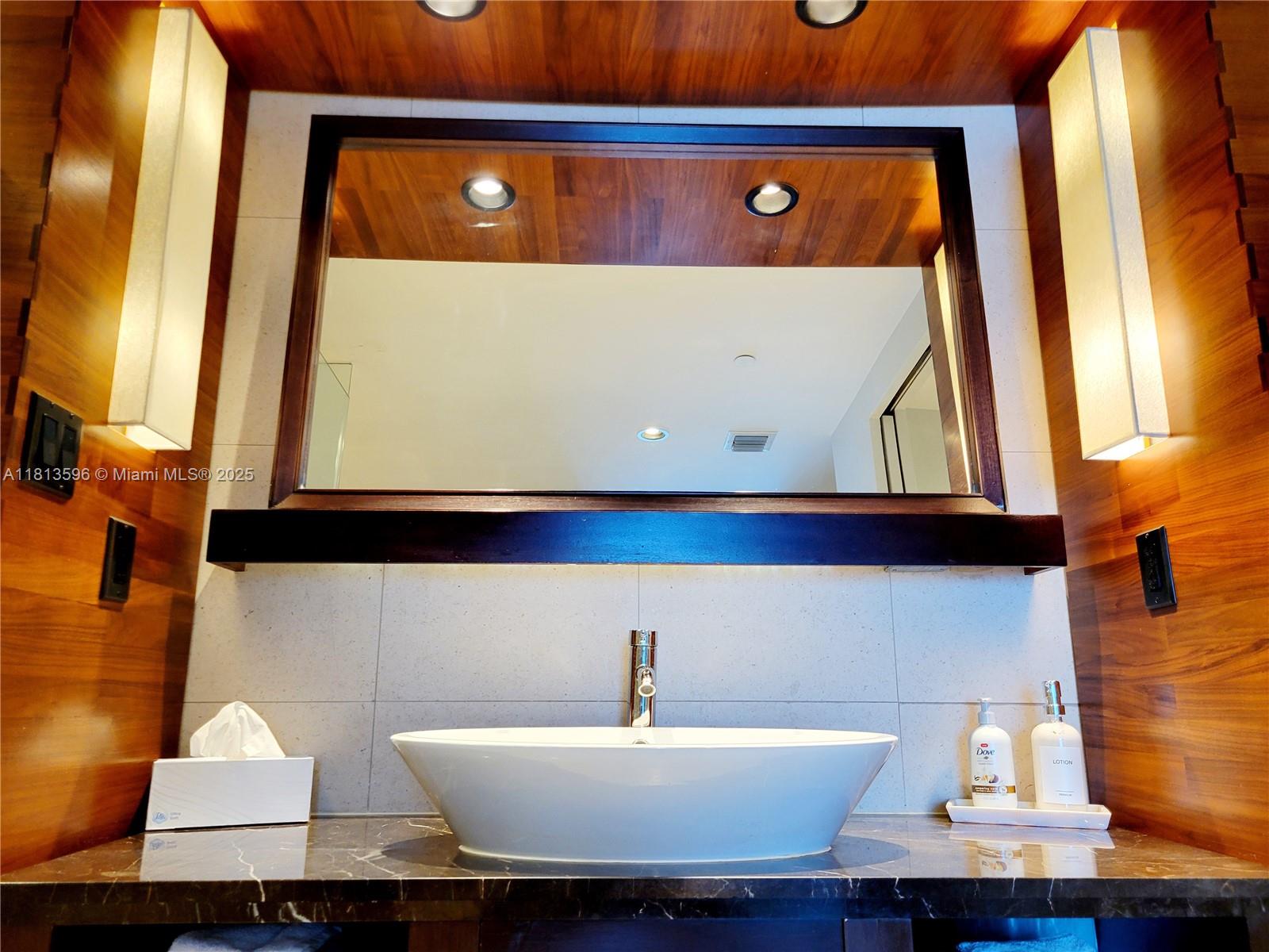 6801 Collins Ave #517, Miami Beach, Florida image 18
