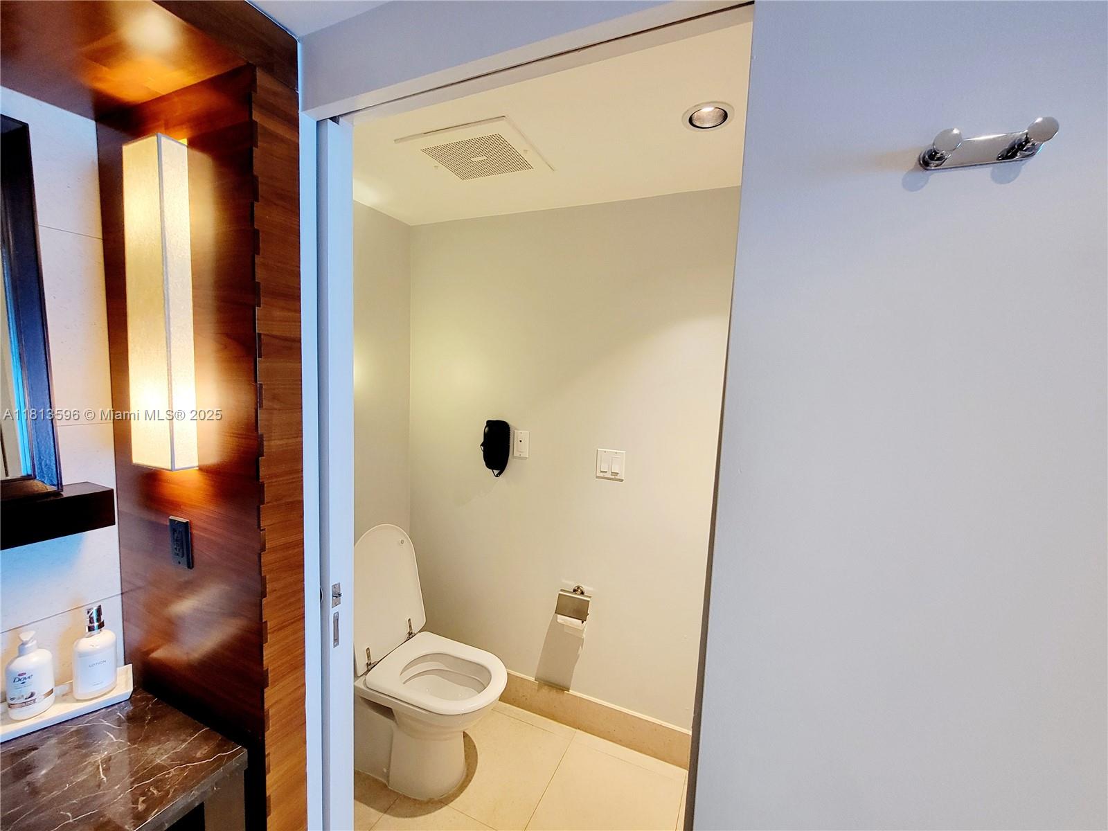 6801 Collins Ave #517, Miami Beach, Florida image 19