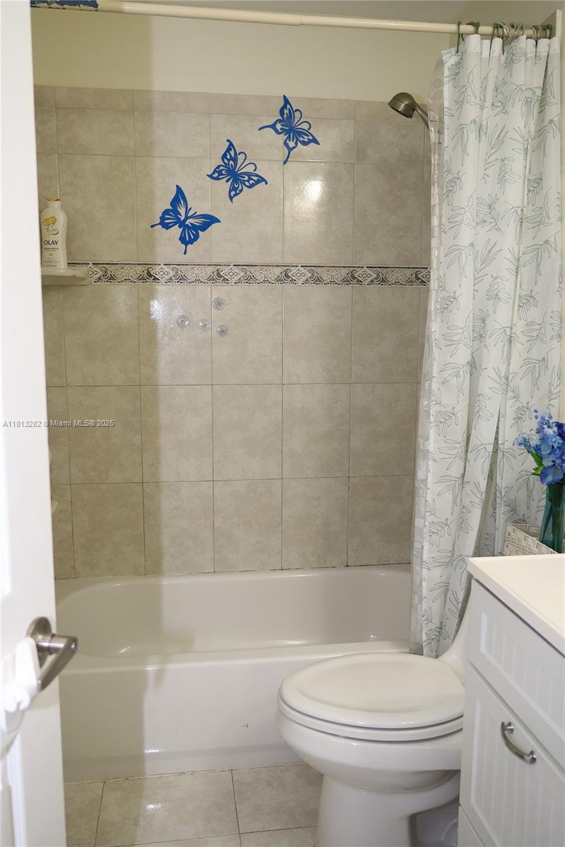 20816 NW 2nd St, Pembroke Pines, Florida image 38