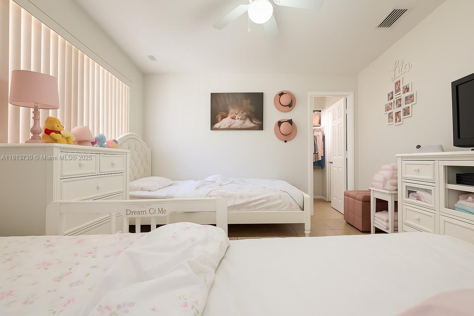 411 Terrace, Hallandale Beach, Florida image 11