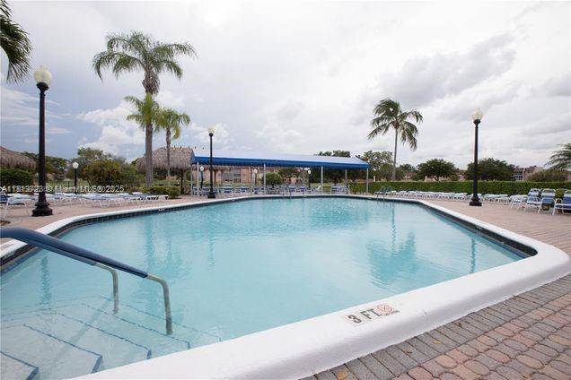 2801 N Pine Island Rd #105, Sunrise, Florida image 24