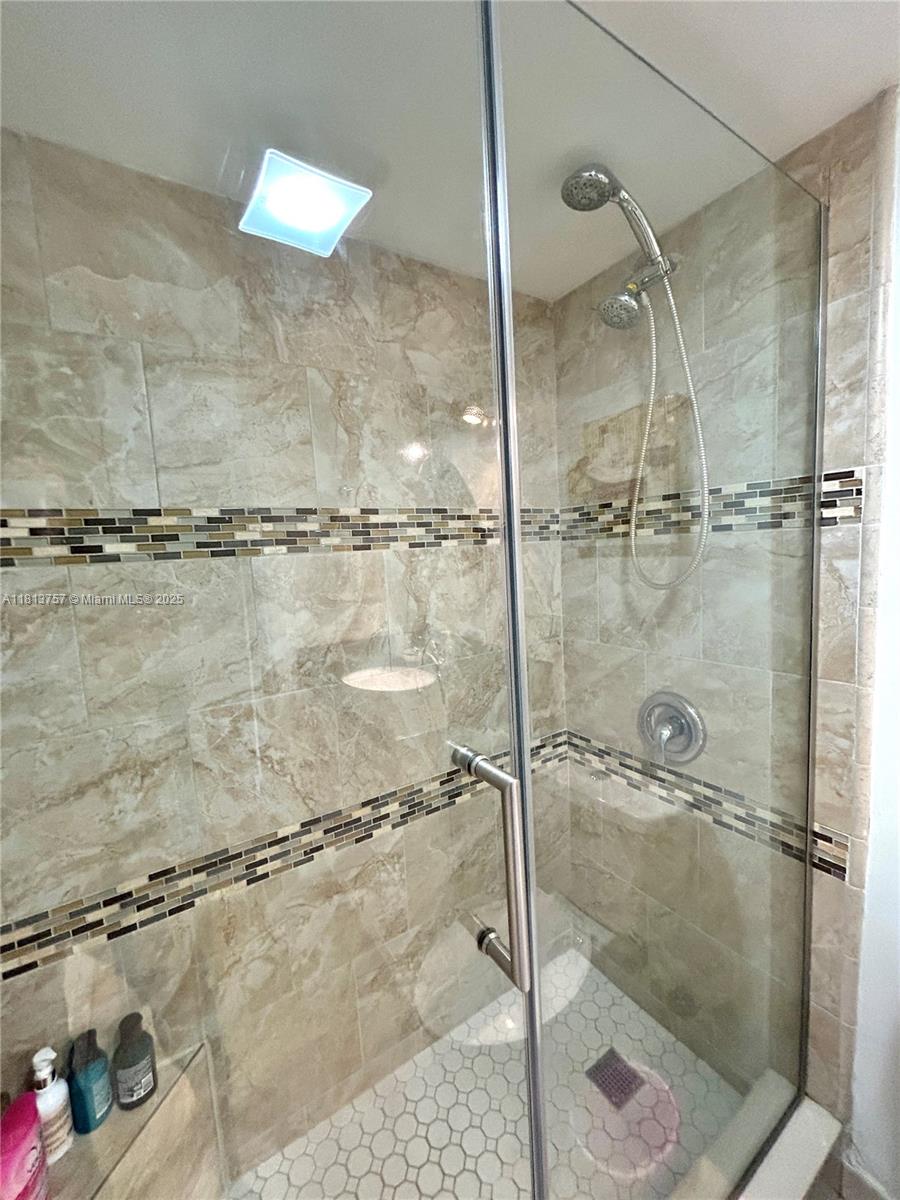 3200 NE 7th Ct #306C, Pompano Beach, Florida image 9