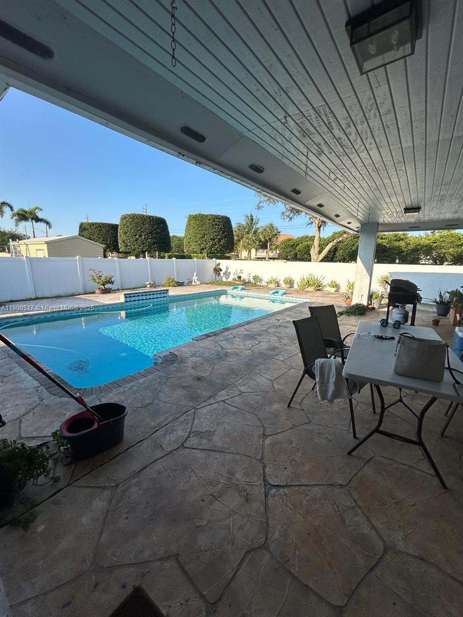 11800 SW 48th St, Cooper City, Florida image 3