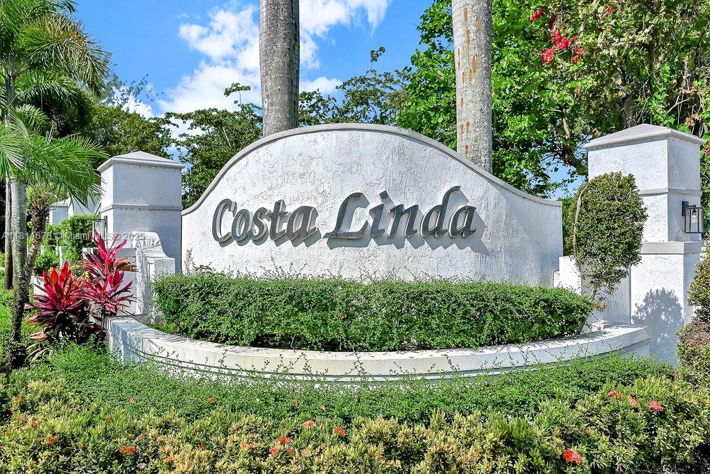 Casa de Condomínio