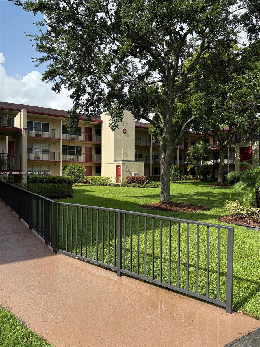 13300 SW 1st St #109O, Pembroke Pines, Florida image 1