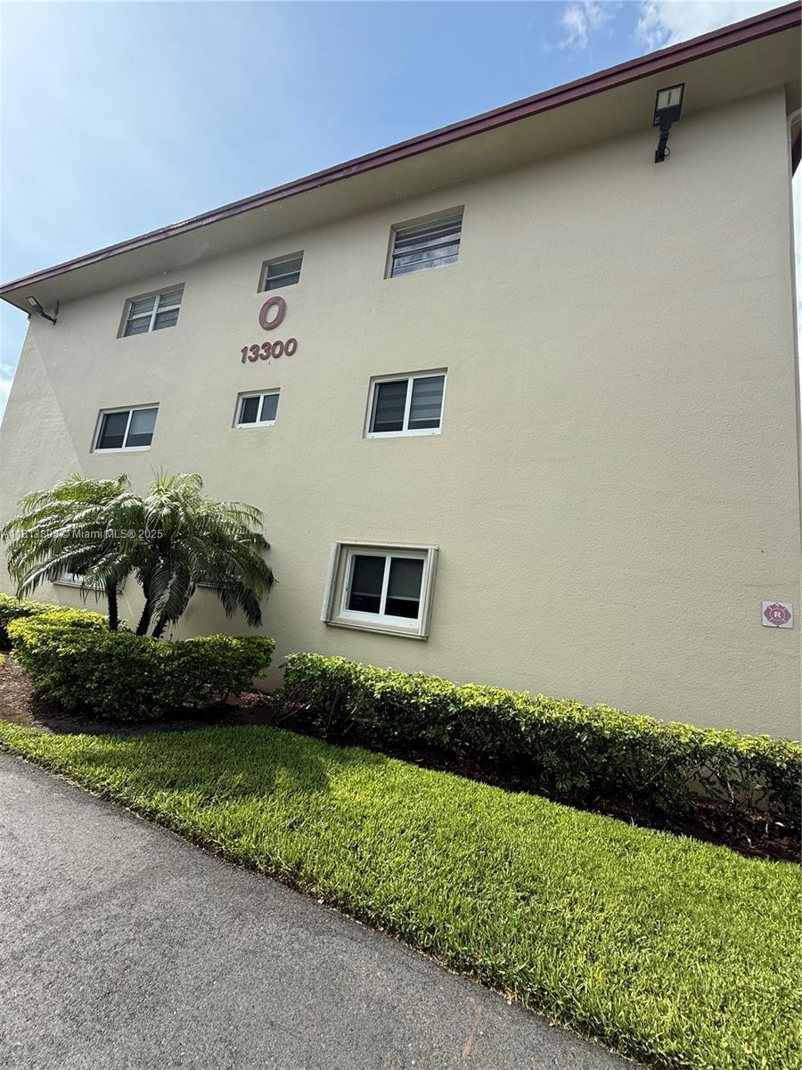 13300 SW 1st St #109O, Pembroke Pines, Florida image 2