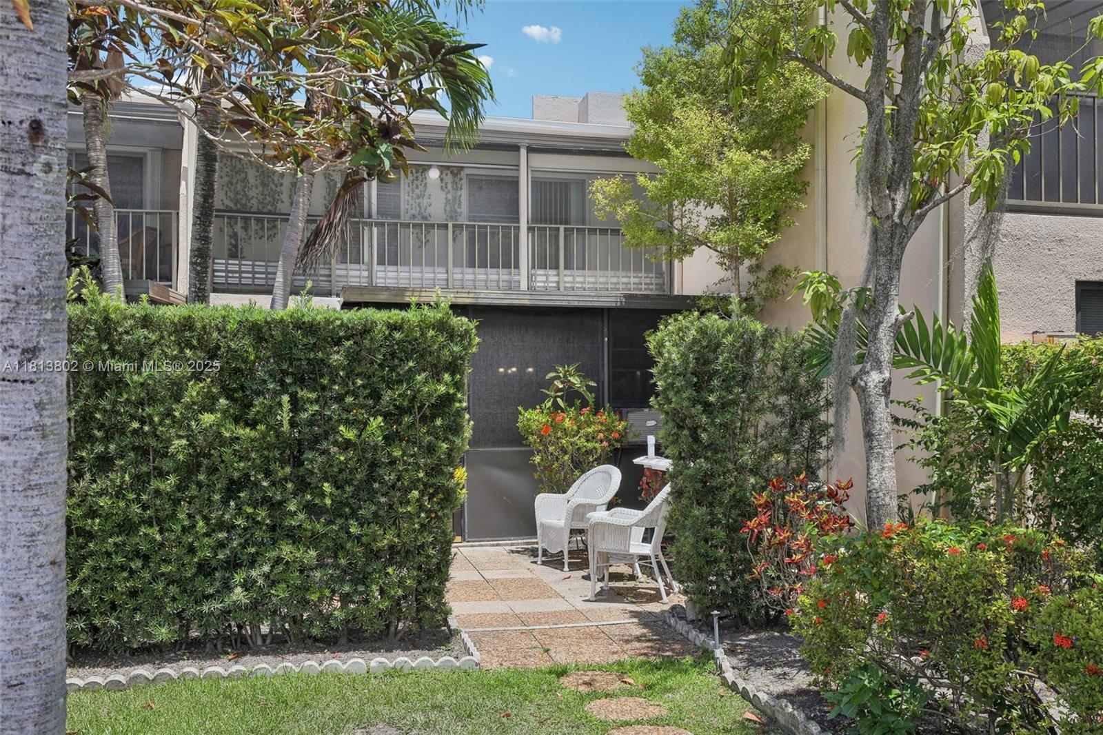 1951 Atlantic Shores Blvd #14, Hallandale Beach, Florida image 33