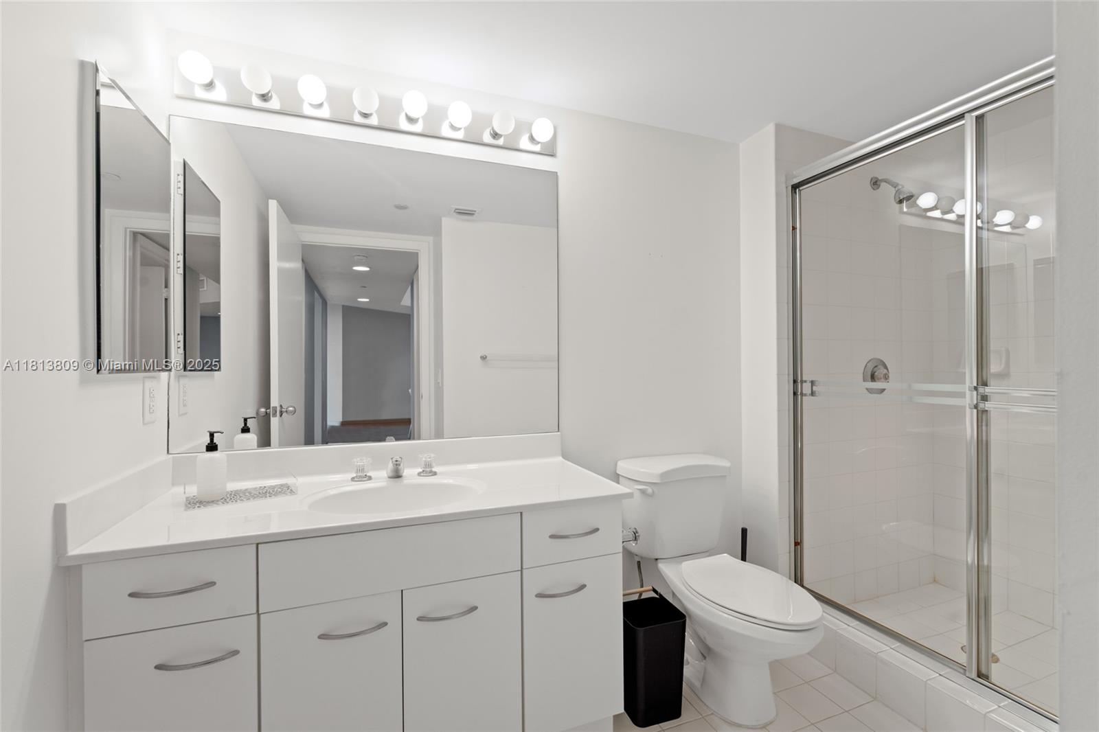 21205 Yacht Club Dr #707, Aventura, Florida image 25