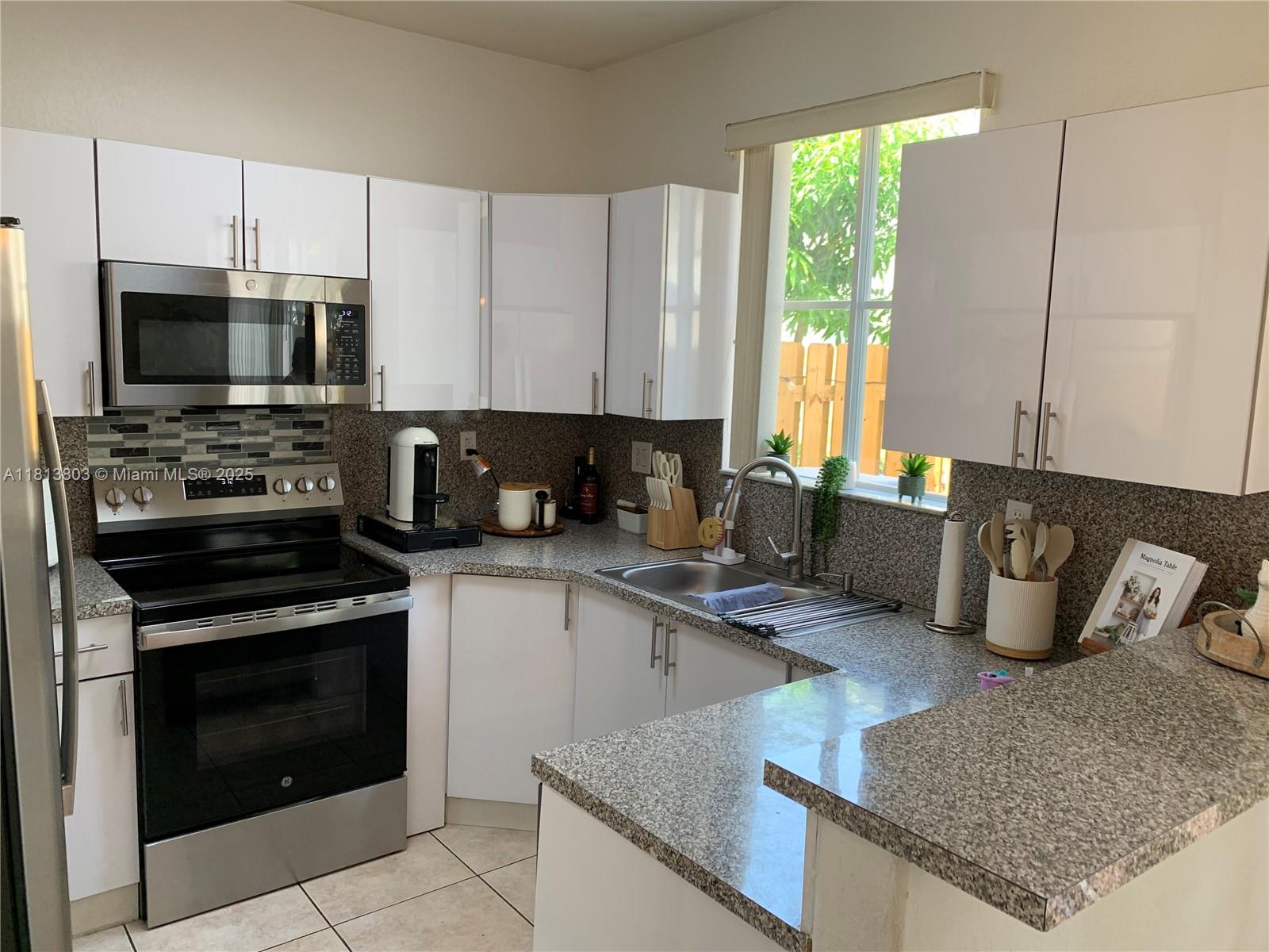 Property photo # 6