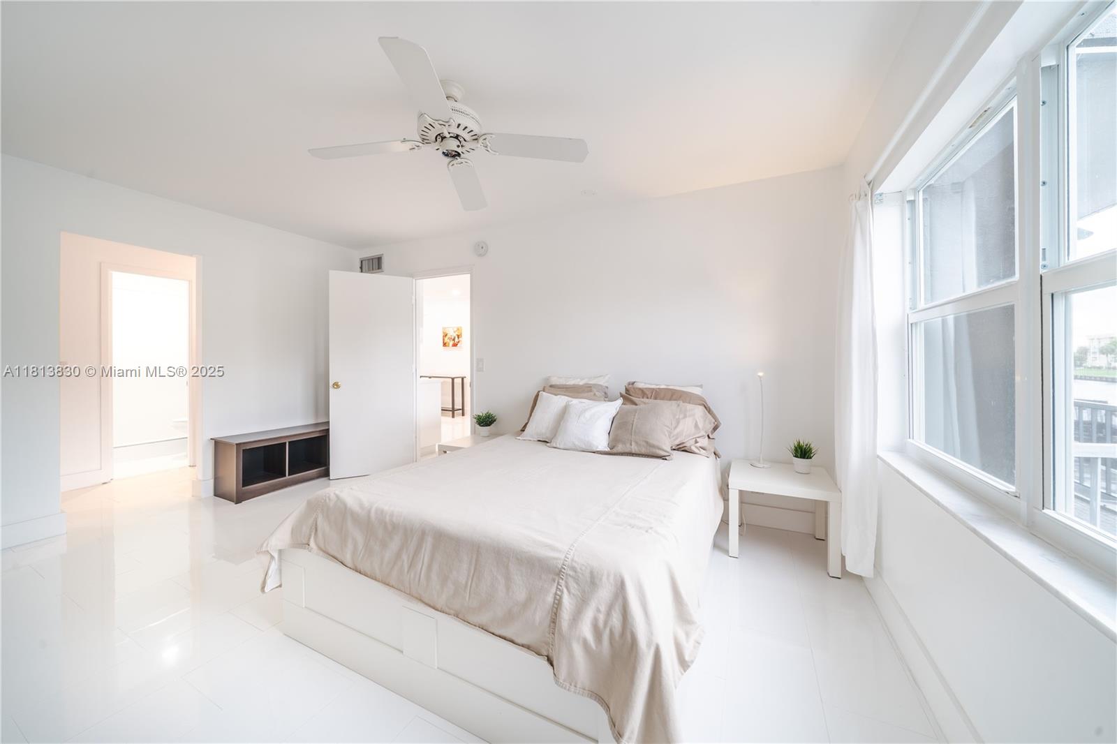 400 Diplomat Pkwy #204, Hallandale Beach, Florida image 21