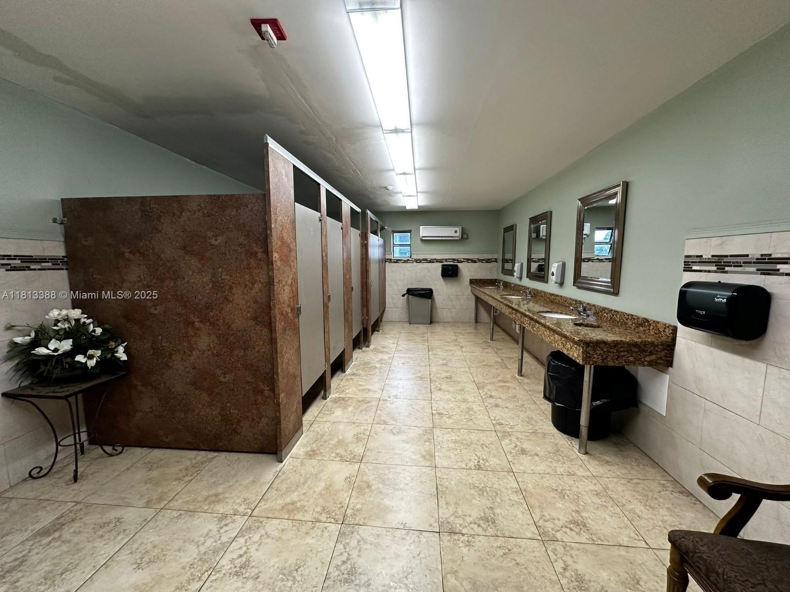4880 NW 22nd St #207, Lauderhill, Florida image 33