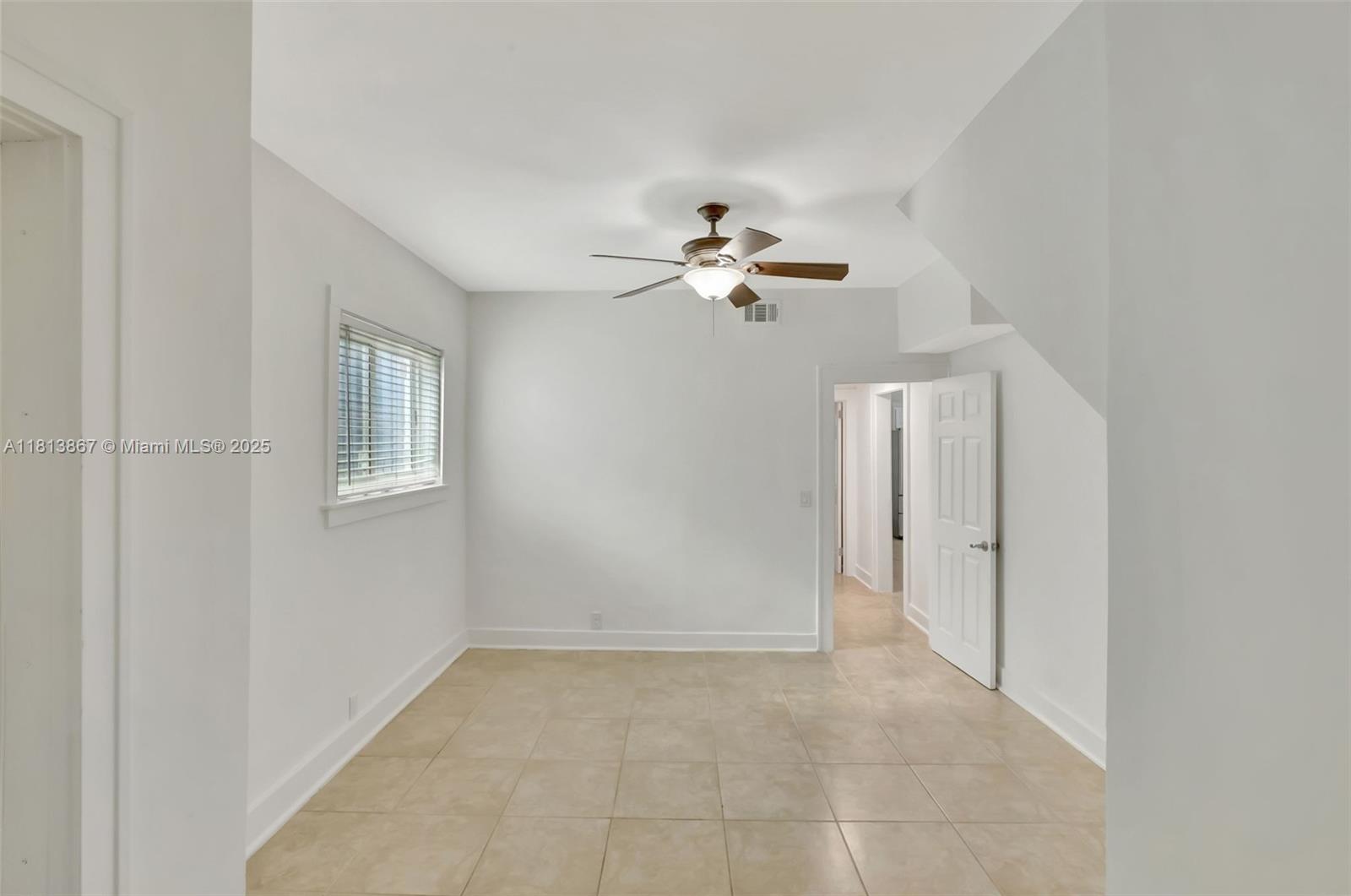 276 NE 90th St, El Portal, Florida image 12