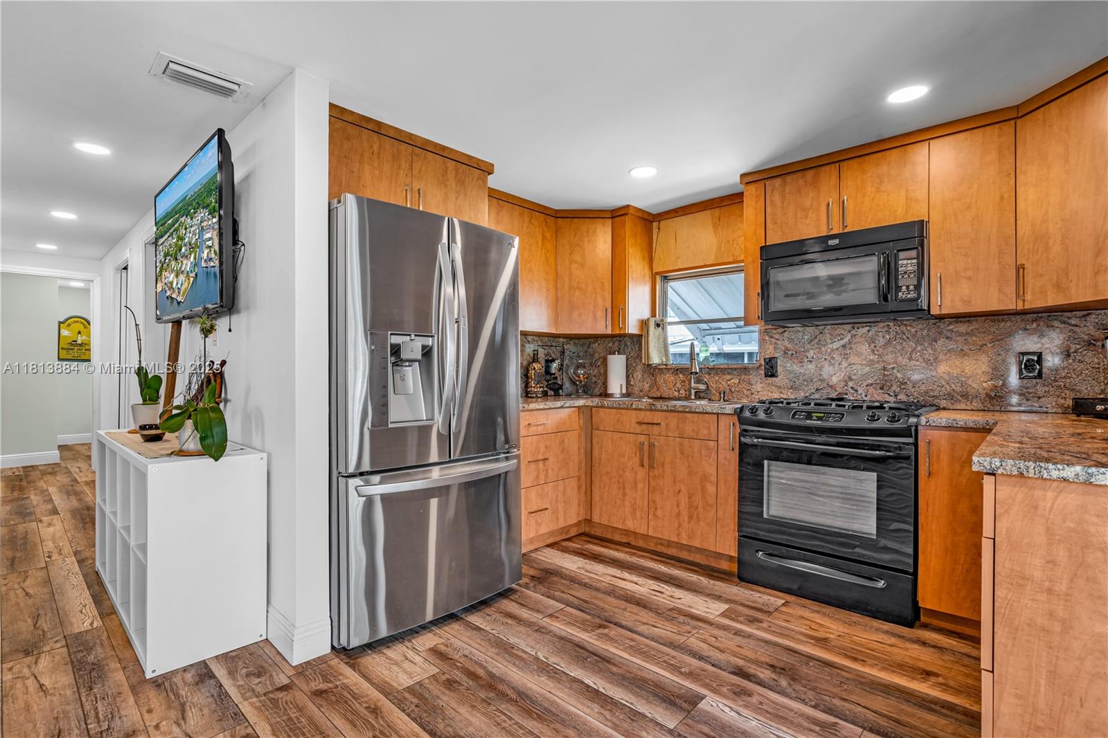 Property photo # 8