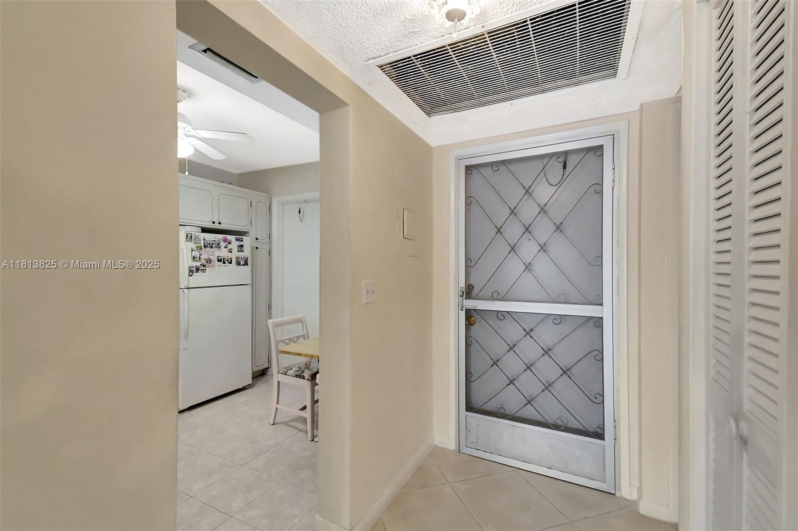 329 SE 3rd St #103R, Hallandale Beach, Florida image 25