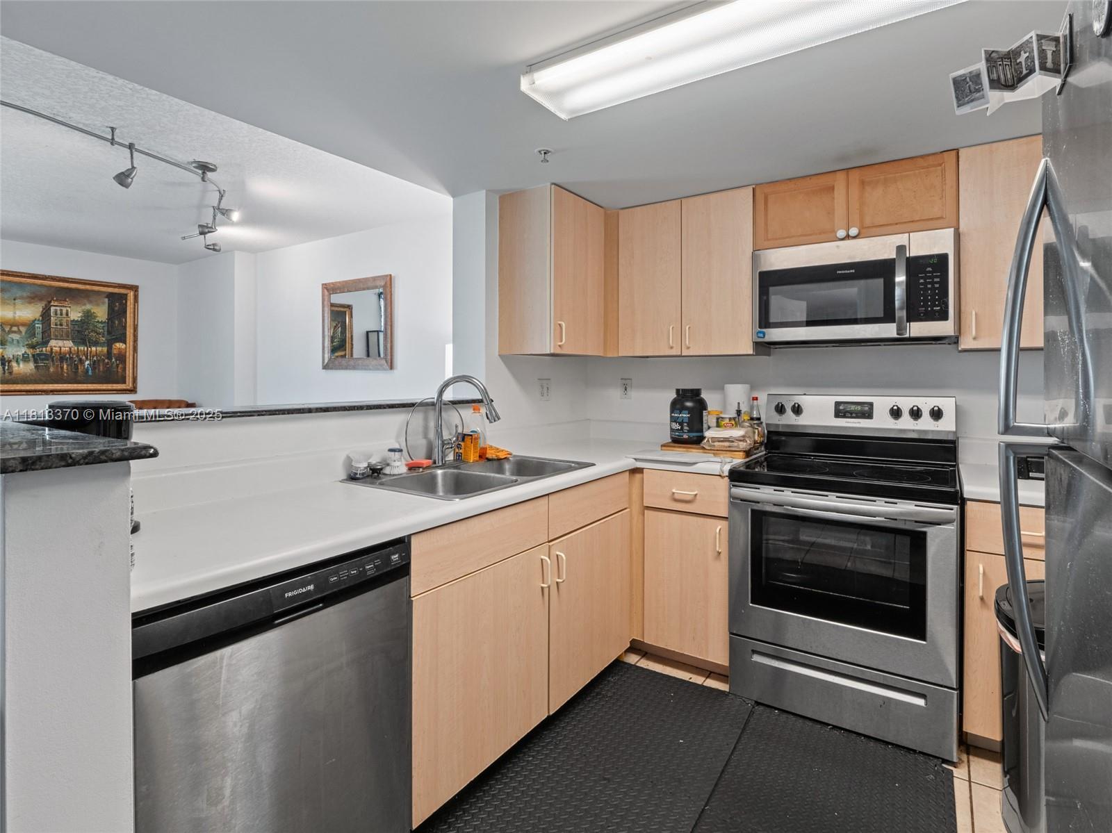 3000 Coral Way #815, Miami, Florida image 1