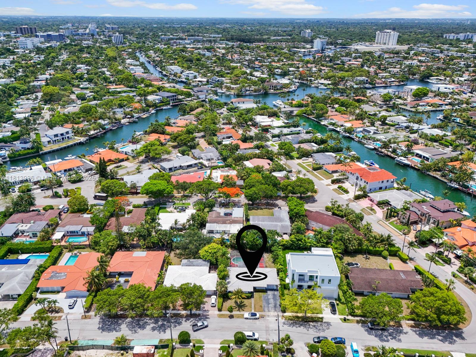 12480 Keystone Island Dr, North Miami, Florida image 1