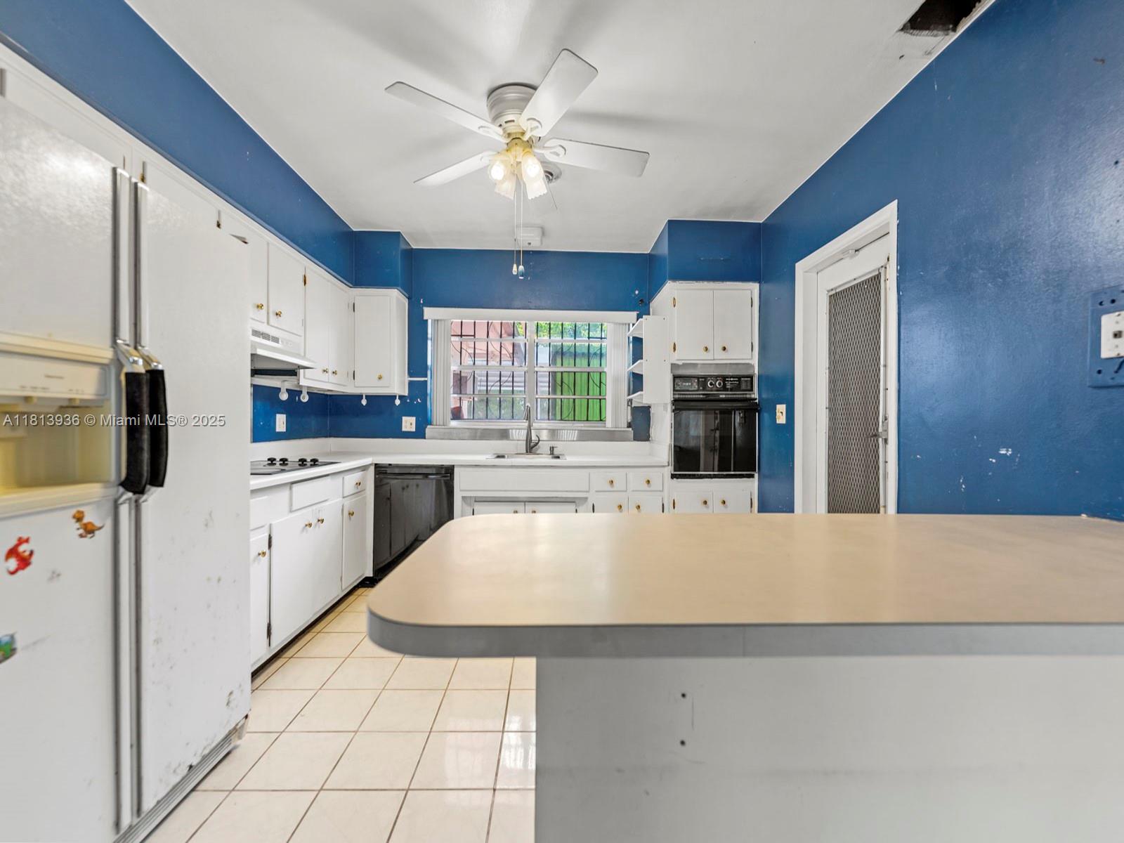 12480 Keystone Island Dr, North Miami, Florida image 11
