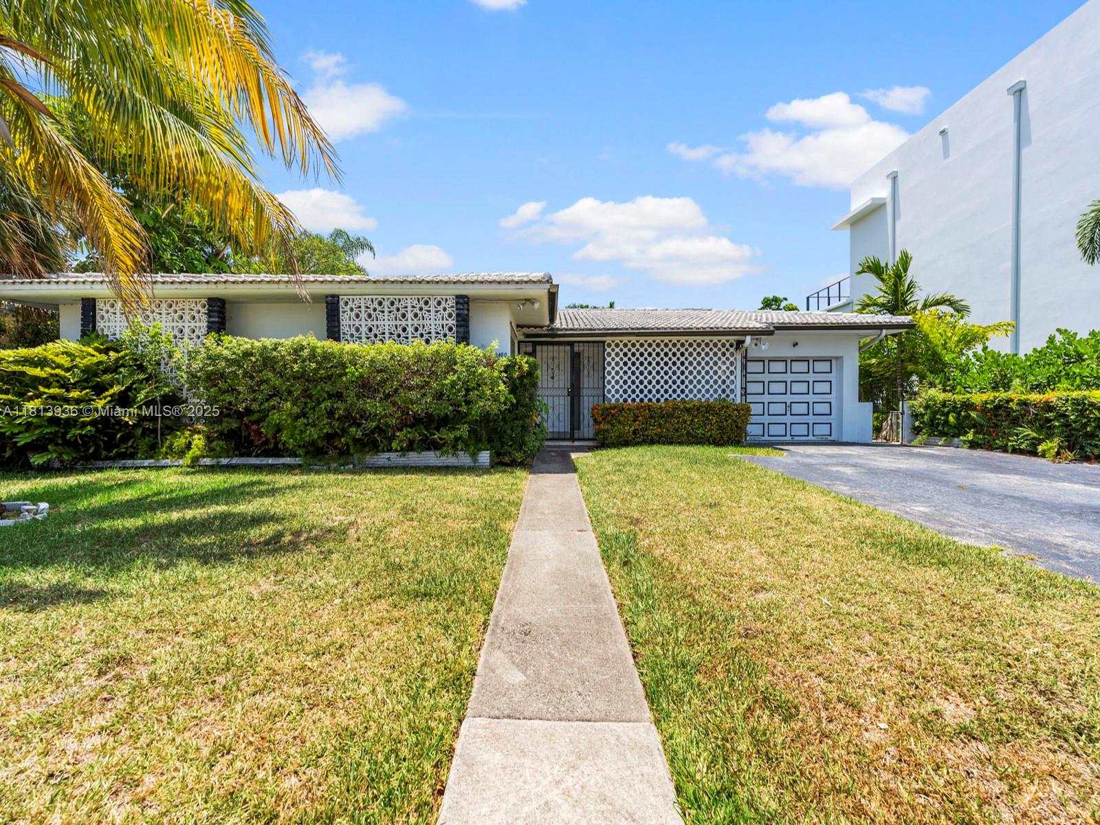 12480 Keystone Island Dr, North Miami, Florida image 25