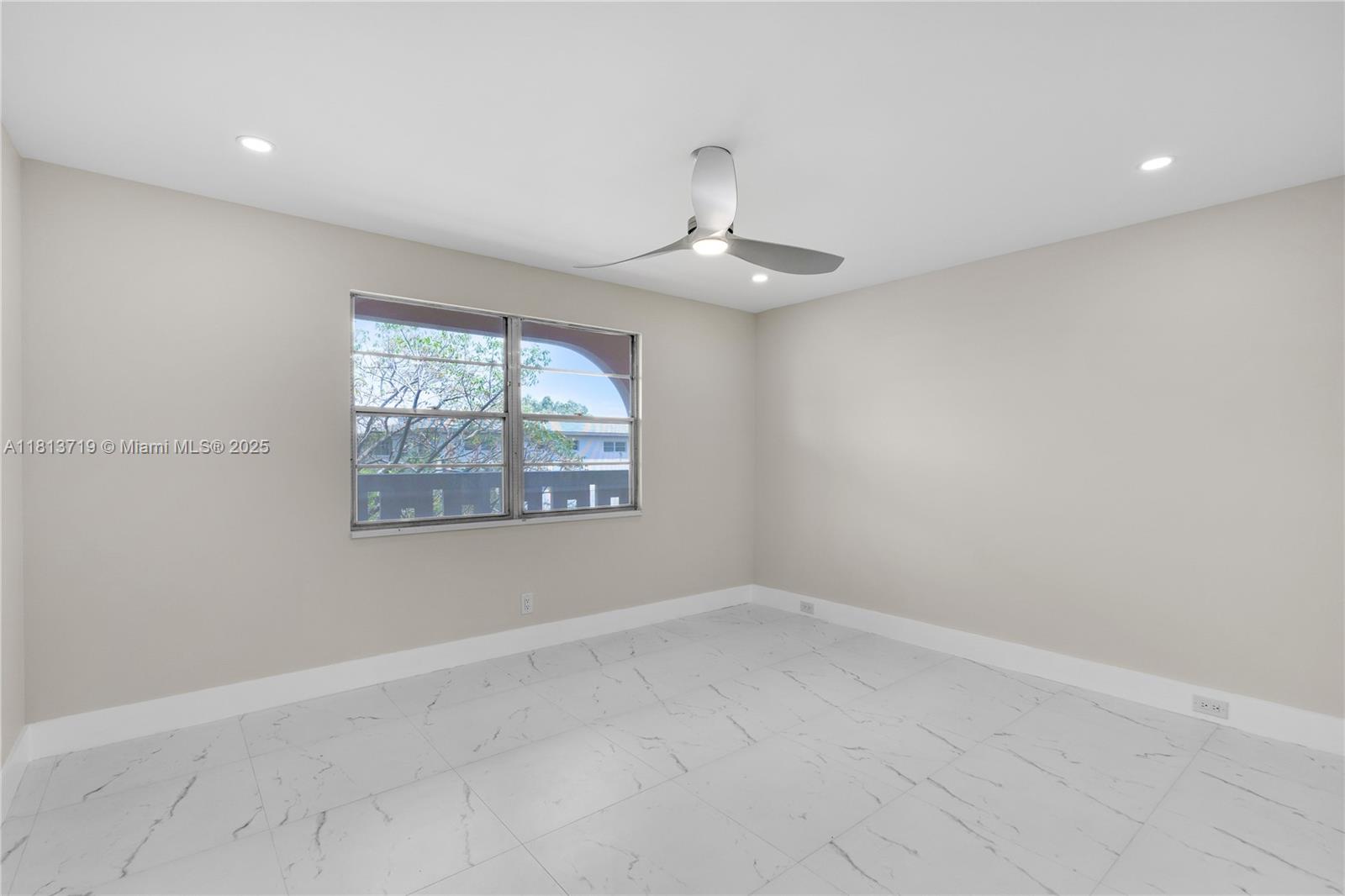2006 Granada #J4, Coconut Creek, Florida image 8