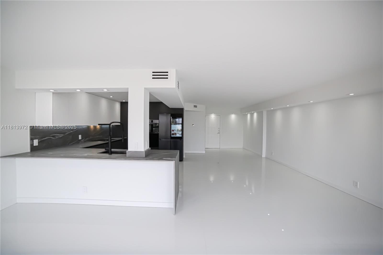 200 Leslie Dr #314, Hallandale Beach, Florida image 4