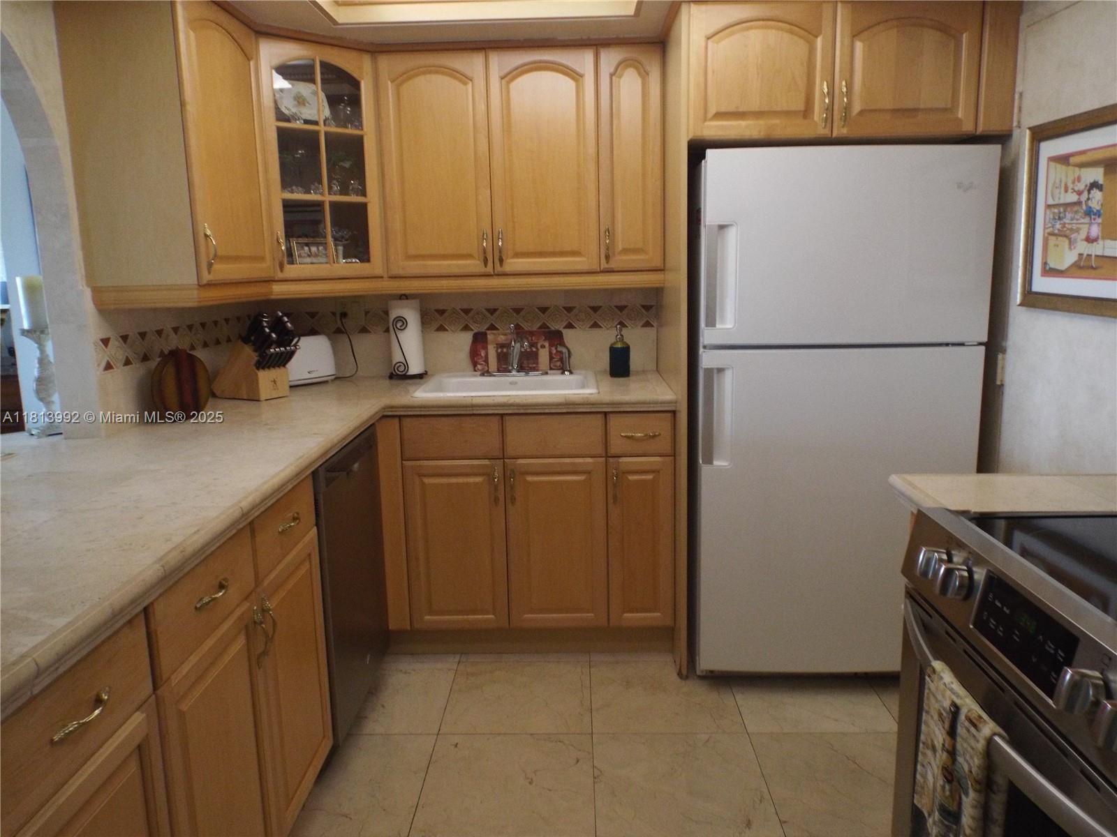500 Three Islands Blvd #613, Hallandale Beach, Florida image 1