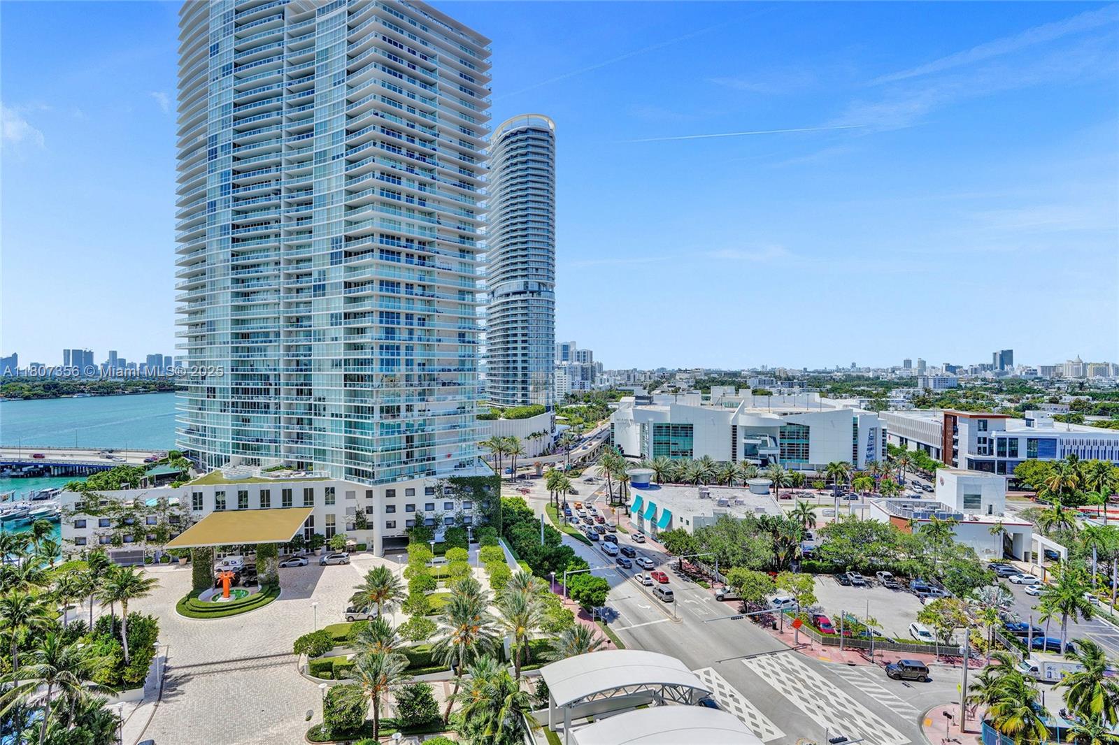 Apartamento à Venda em Miami Beach, FL
