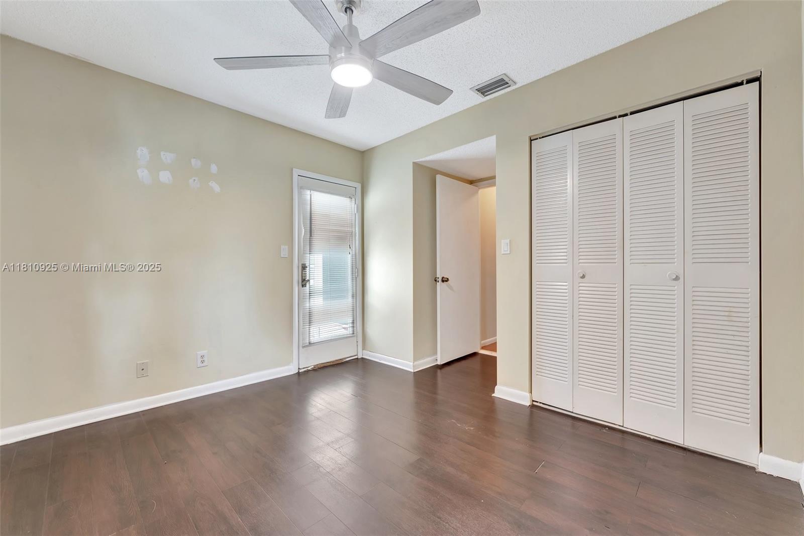 4724 S Hemingway Cir, Margate, Florida image 17
