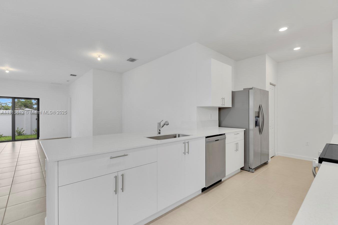 Property photo # 2
