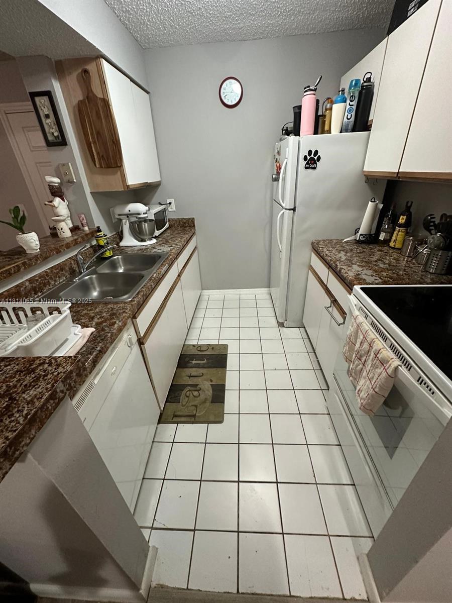 3995 W Mcnab Rd #B212, Pompano Beach, Florida image 13