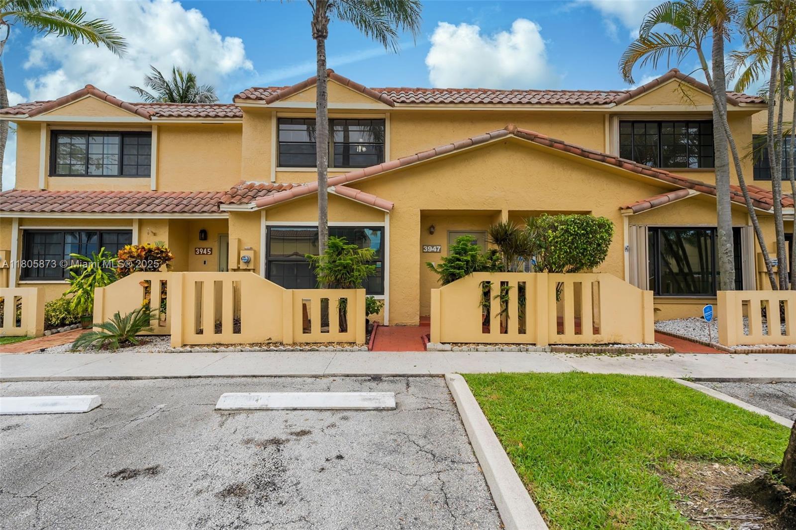 3947 NW 94th Ter #3947, Sunrise, Florida image 1
