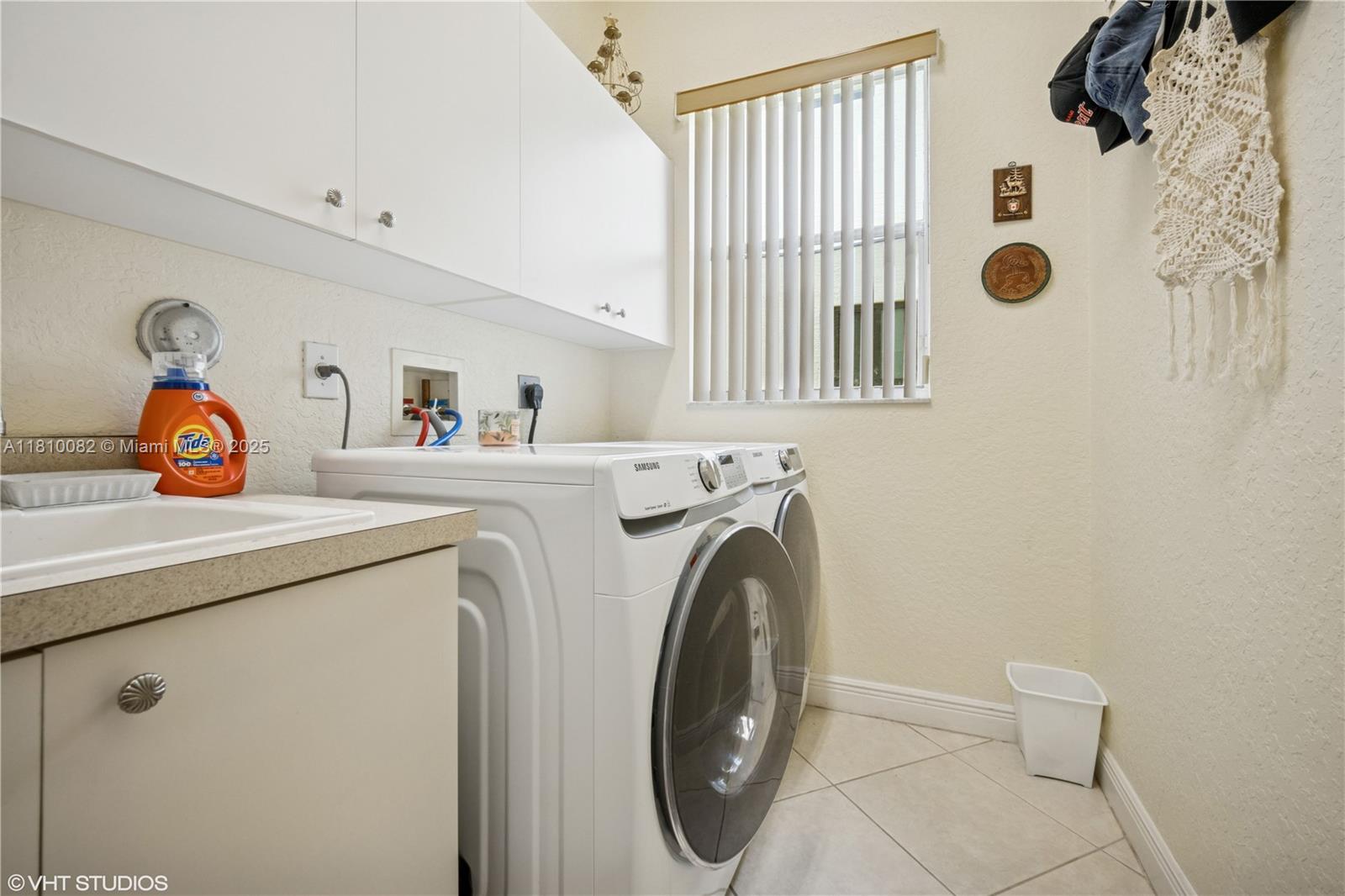Residential, Miramar, Florida image 18