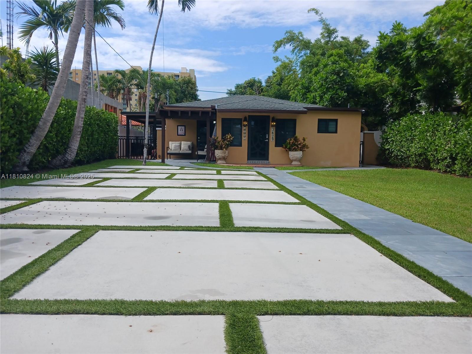 3429 SW 23rd Ter, Miami, Florida image 2
