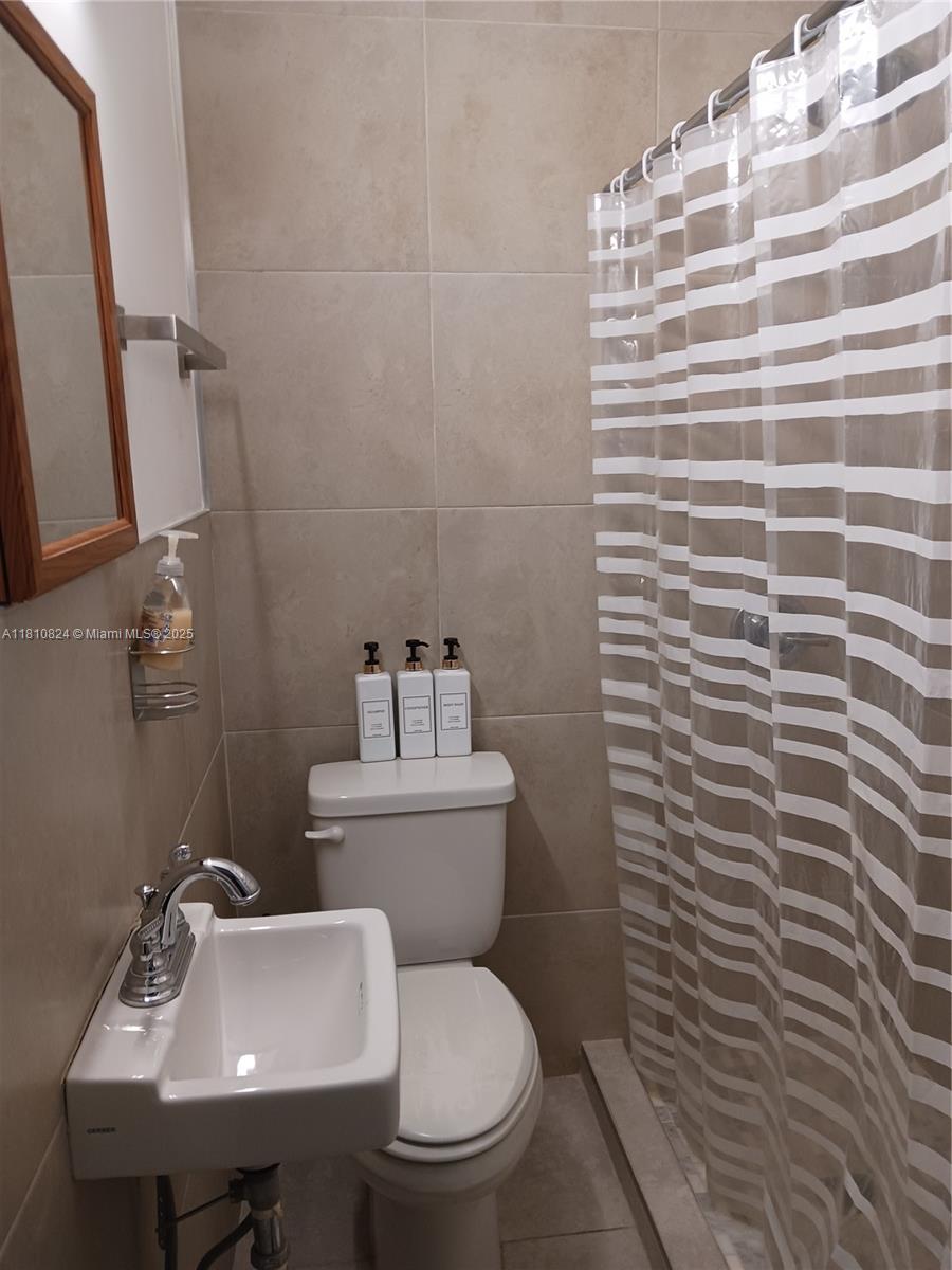 3429 SW 23rd Ter, Miami, Florida image 23