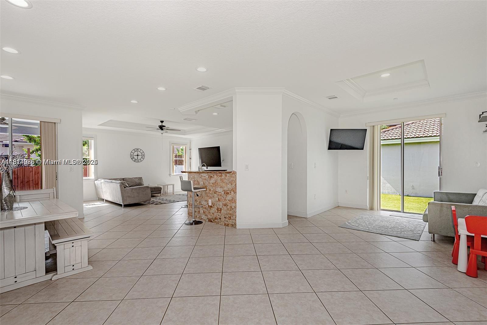 4457 SW 160th Ct, Miami, Florida image 4