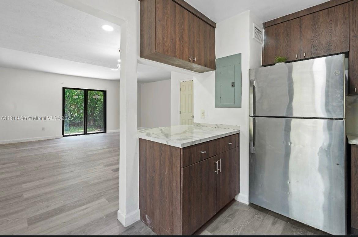 Property photo # 9