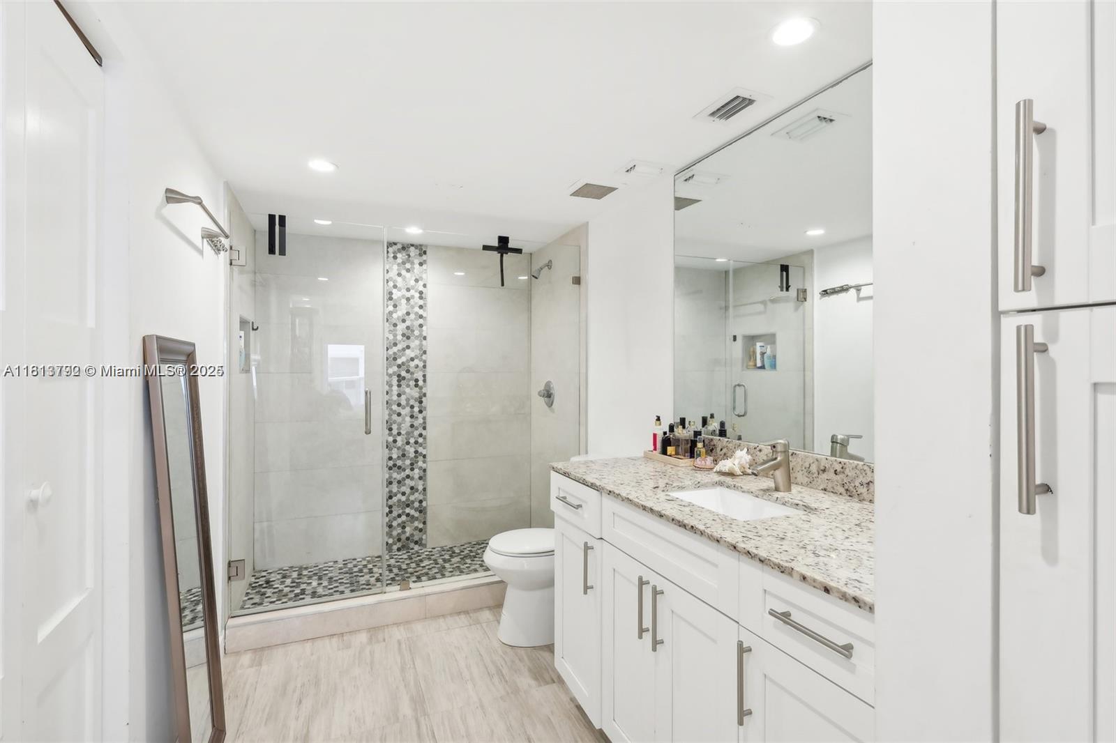 Property photo # 6