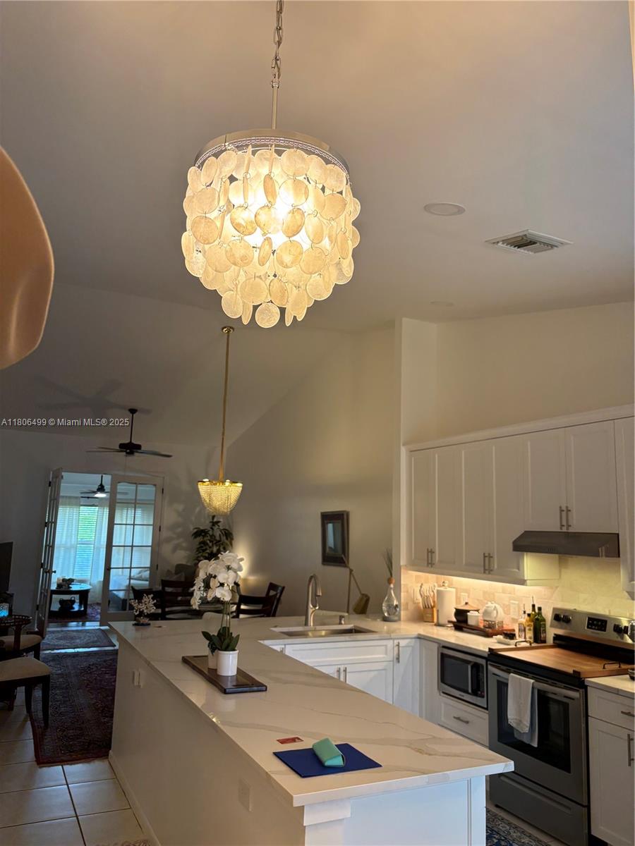 12299 Country Greens Blvd