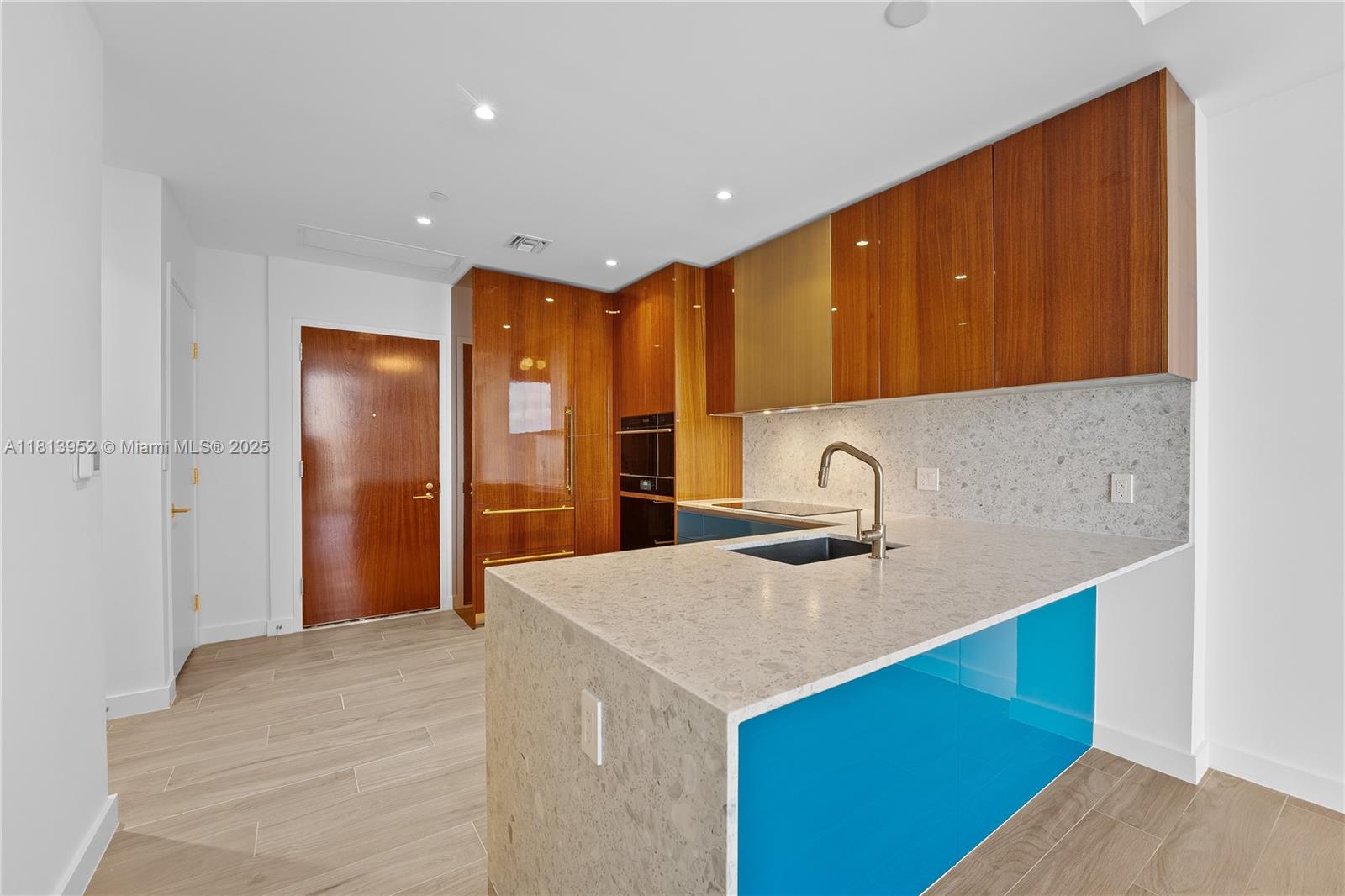Property photo # 7
