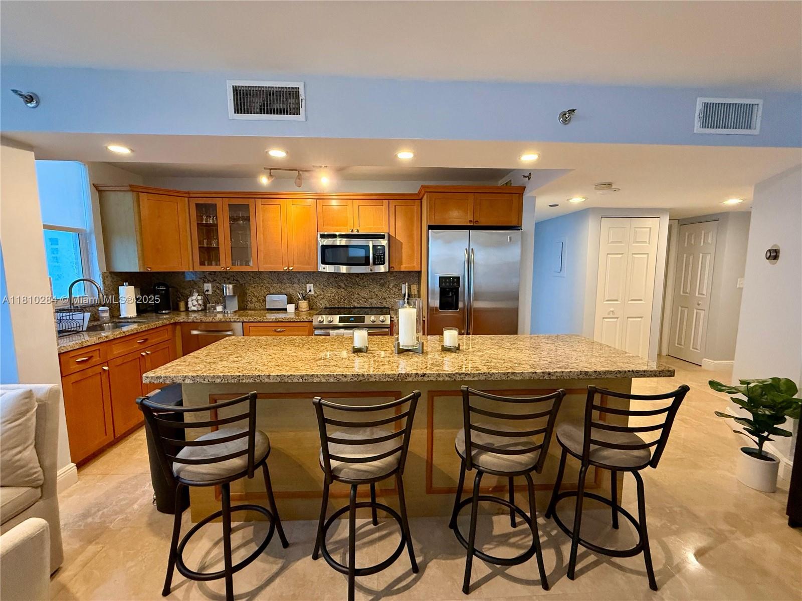 770 Claughton Island Dr #2016, Miami FL 33131