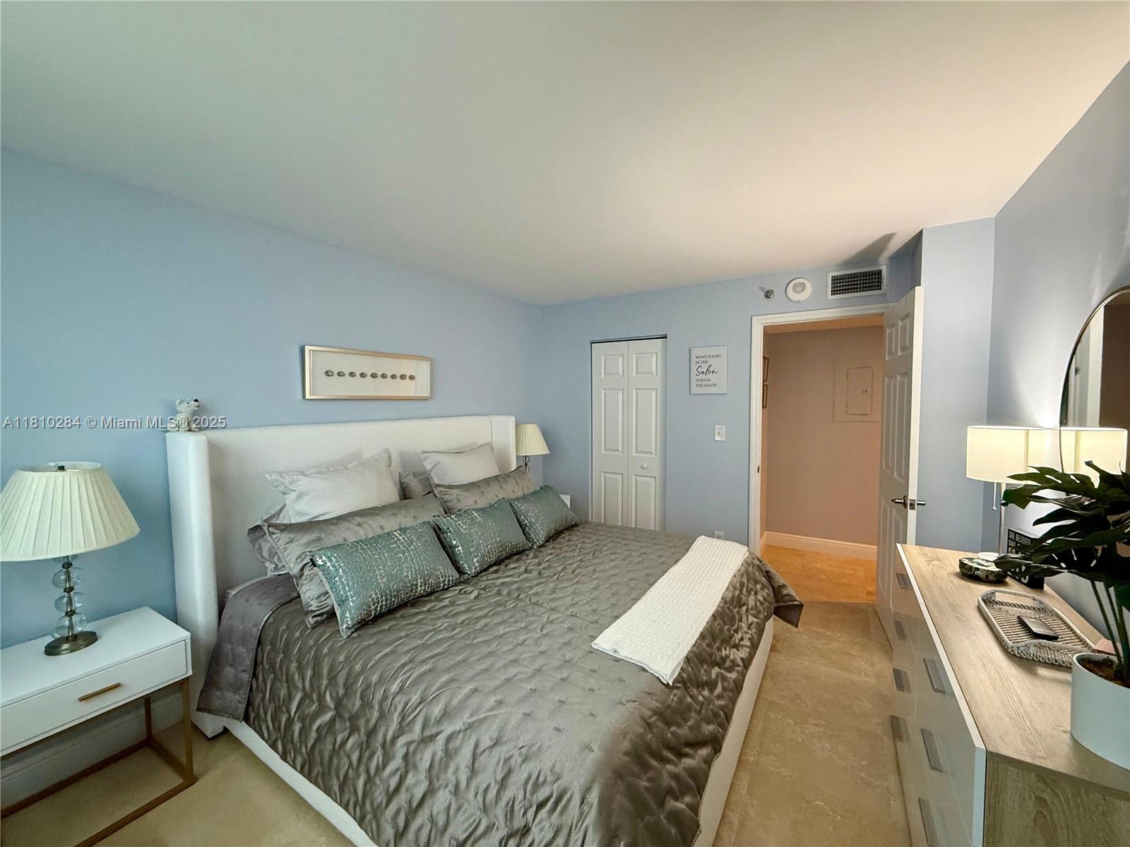770 Claughton Island Dr #2016, Miami FL 33131
