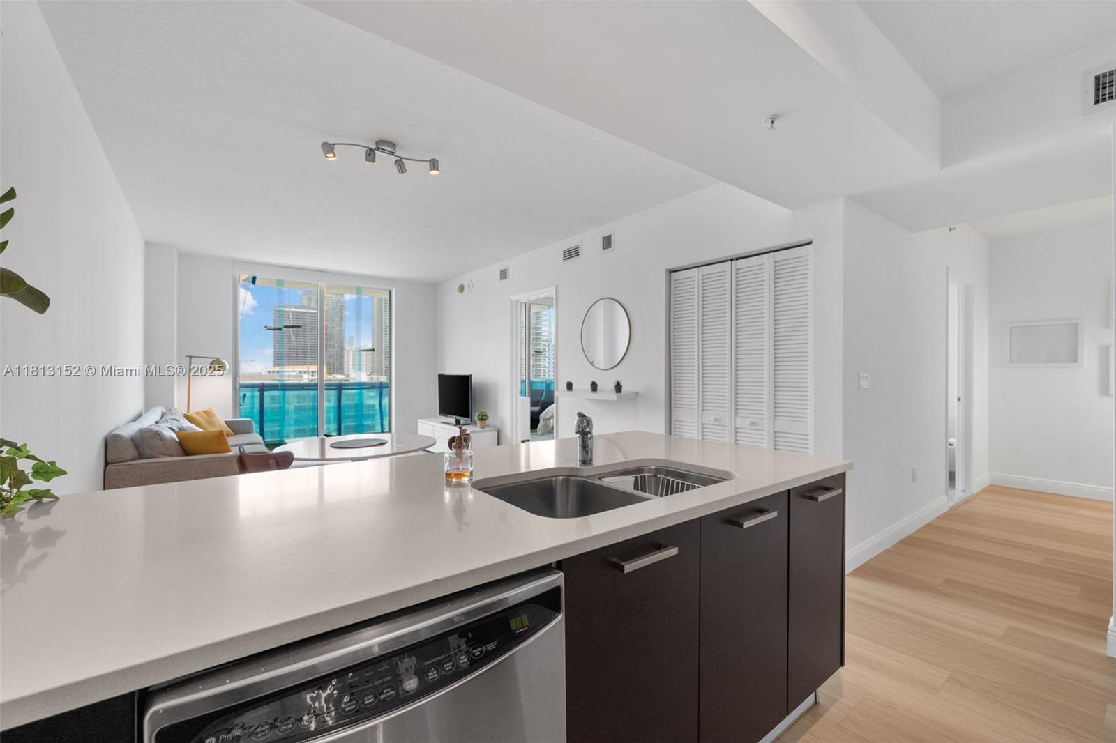 Property photo # 7