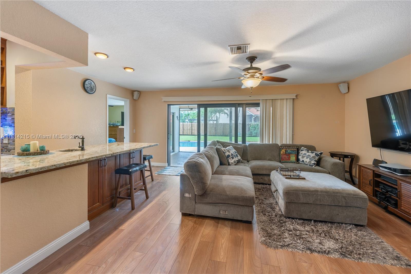 1098 NW 83rd Dr, Coral Springs, Florida image 12