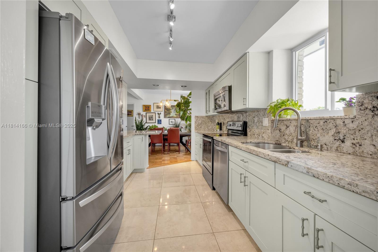 2825 Granada Blvd #3B, Coral Gables, Florida image 12