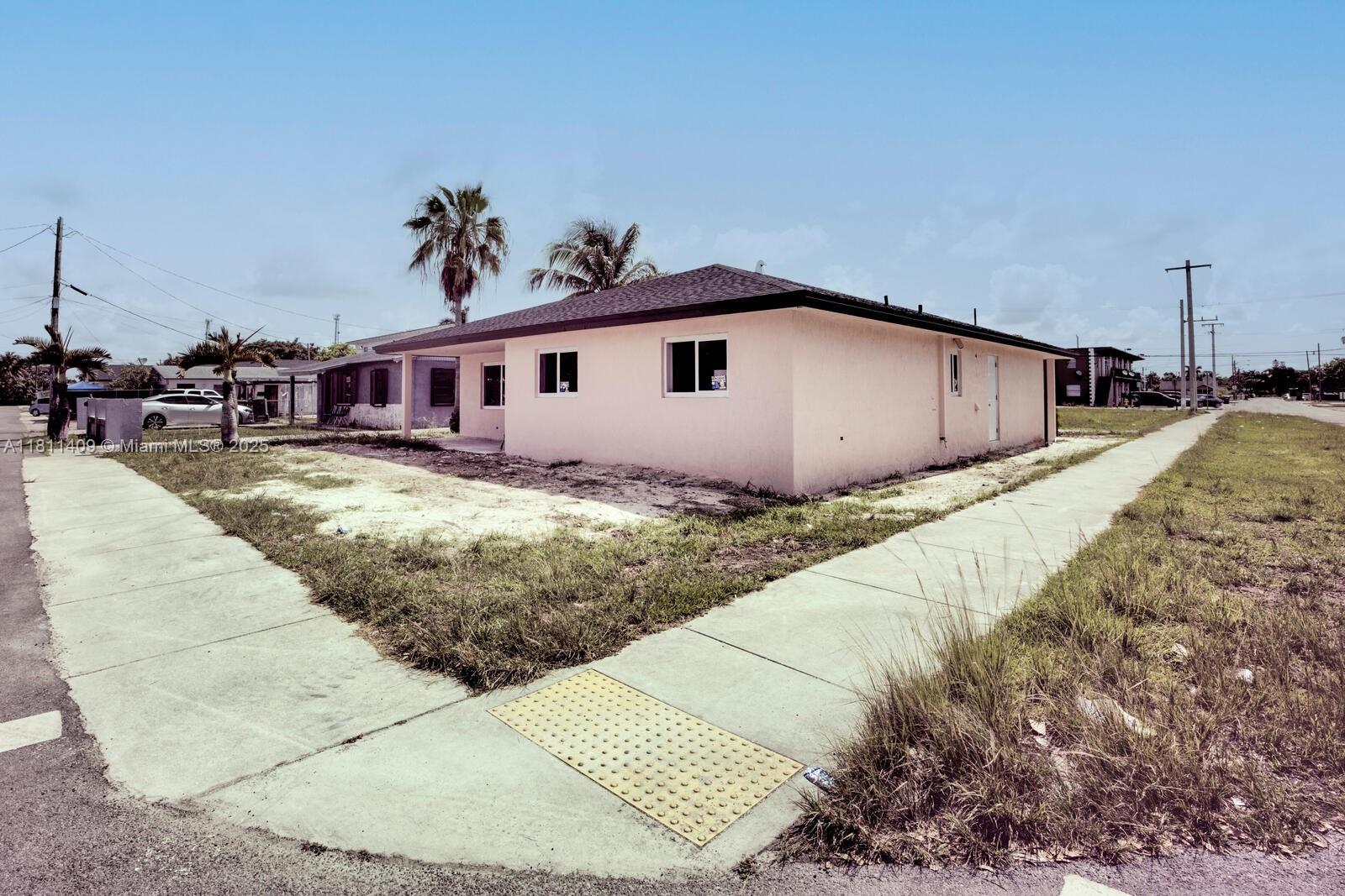 625 SW 6 Street, Homestead, Florida image 9
